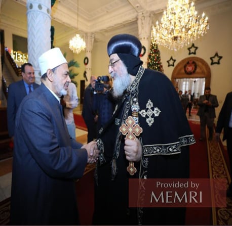 Jeque de Al-Azhar Dr. Ahmad Al-Tayyeb y el Papa Tawadros II, jefe de la Iglesia copta (imagen: Twitter.com/AlAzhar, 4 de enero, 2023)