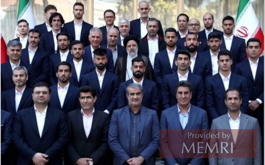 Miembros y entrenador del equipo de fútbol iraní se reúnen con el presidente Raisi y el ministro de deportes Hamid Sajjadi (Fuente: Jahannews.com, 14 de noviembre, 2022)