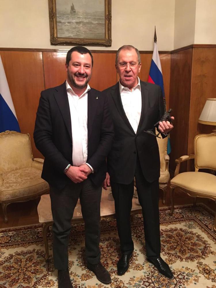 Description: Salvini incontra il ministro degli Esteri russo: "Presentato il nostro progetto di governo per l'Italia e per l'Europa"